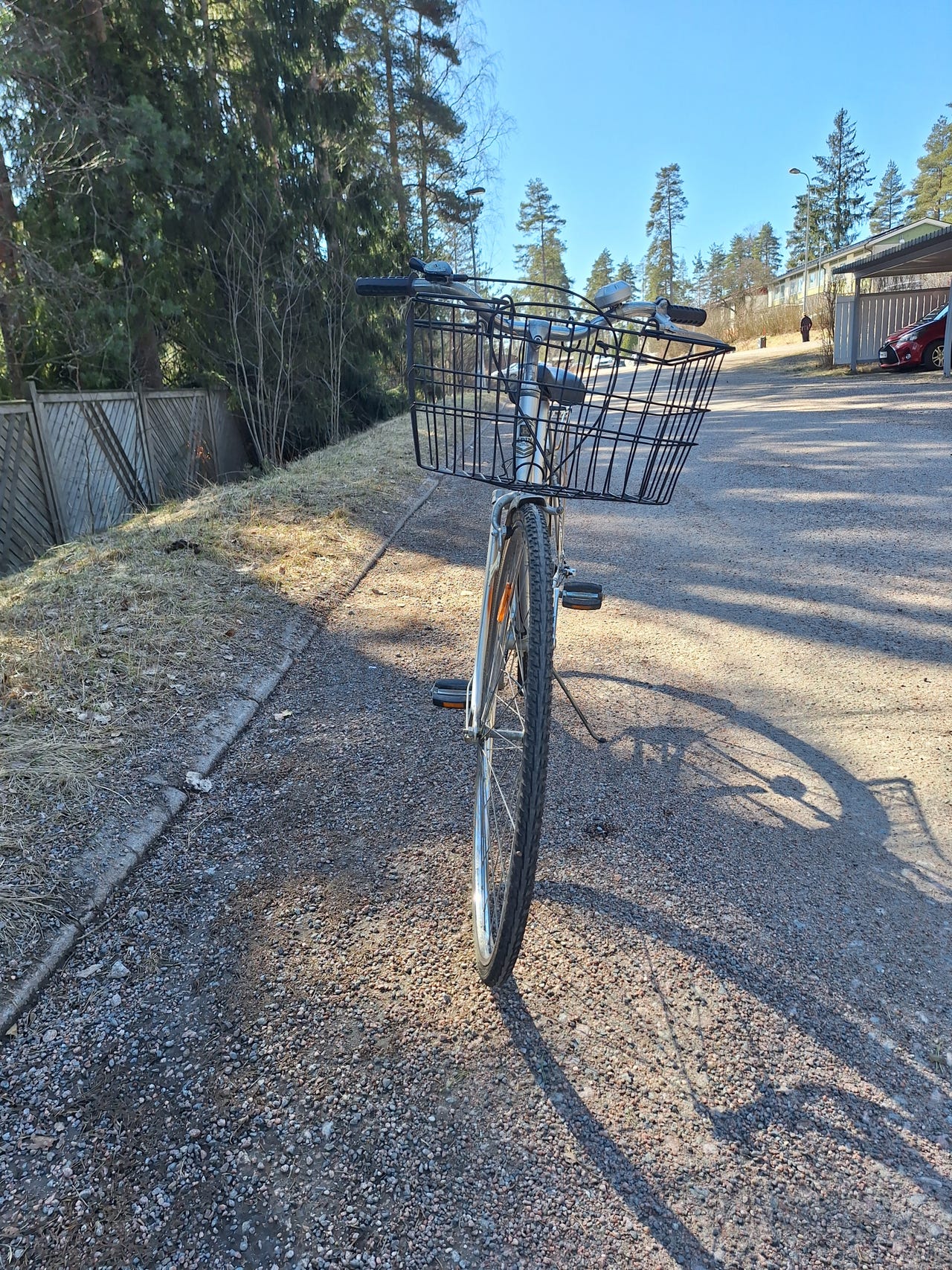 Naisten polkupyörä 28